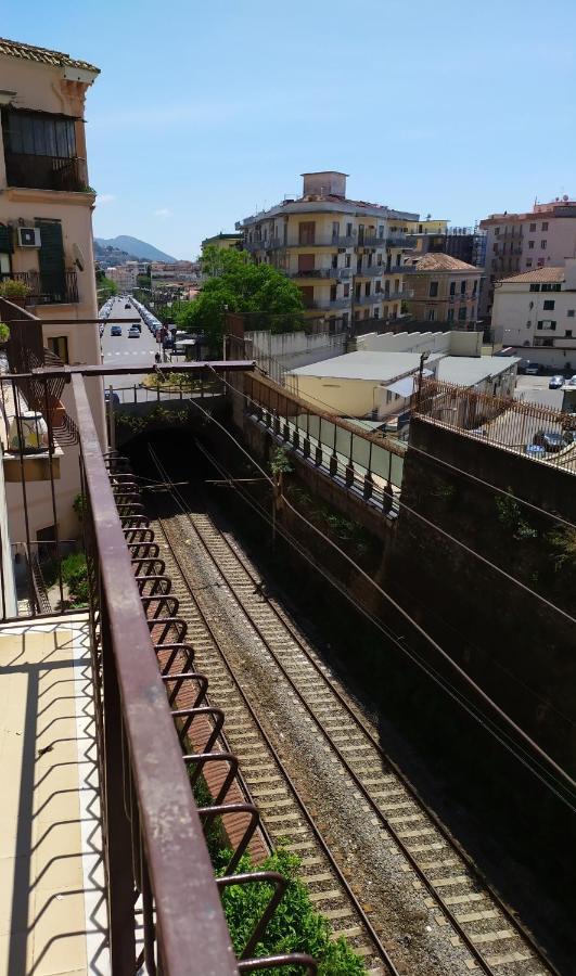 Casa Wanda Apartment Salerno Exterior photo